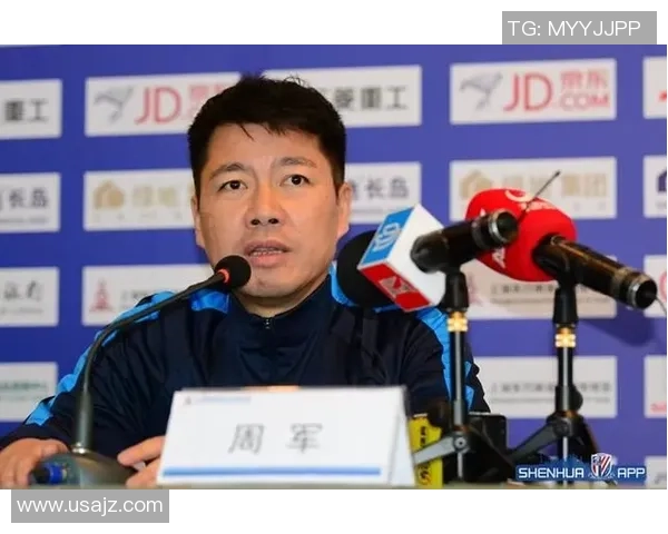周军专访：从青涩少年到足球传奇的心路历程回顾