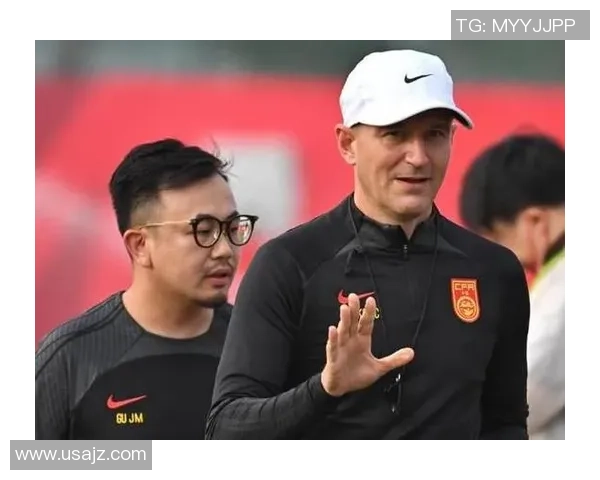 韩国十四号足球明星的崛起与荣耀背后的故事与奋斗历程